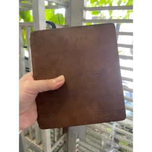 Likenew 99% đẹp kèm cover da bò chính hãng Kindle Oasis 3 8gb màn đẹp