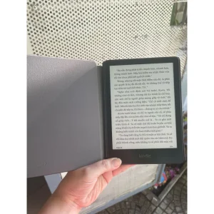 Likenew 98% Máy đọc sách Kindle PPW5 32Gb kèm cover hãng